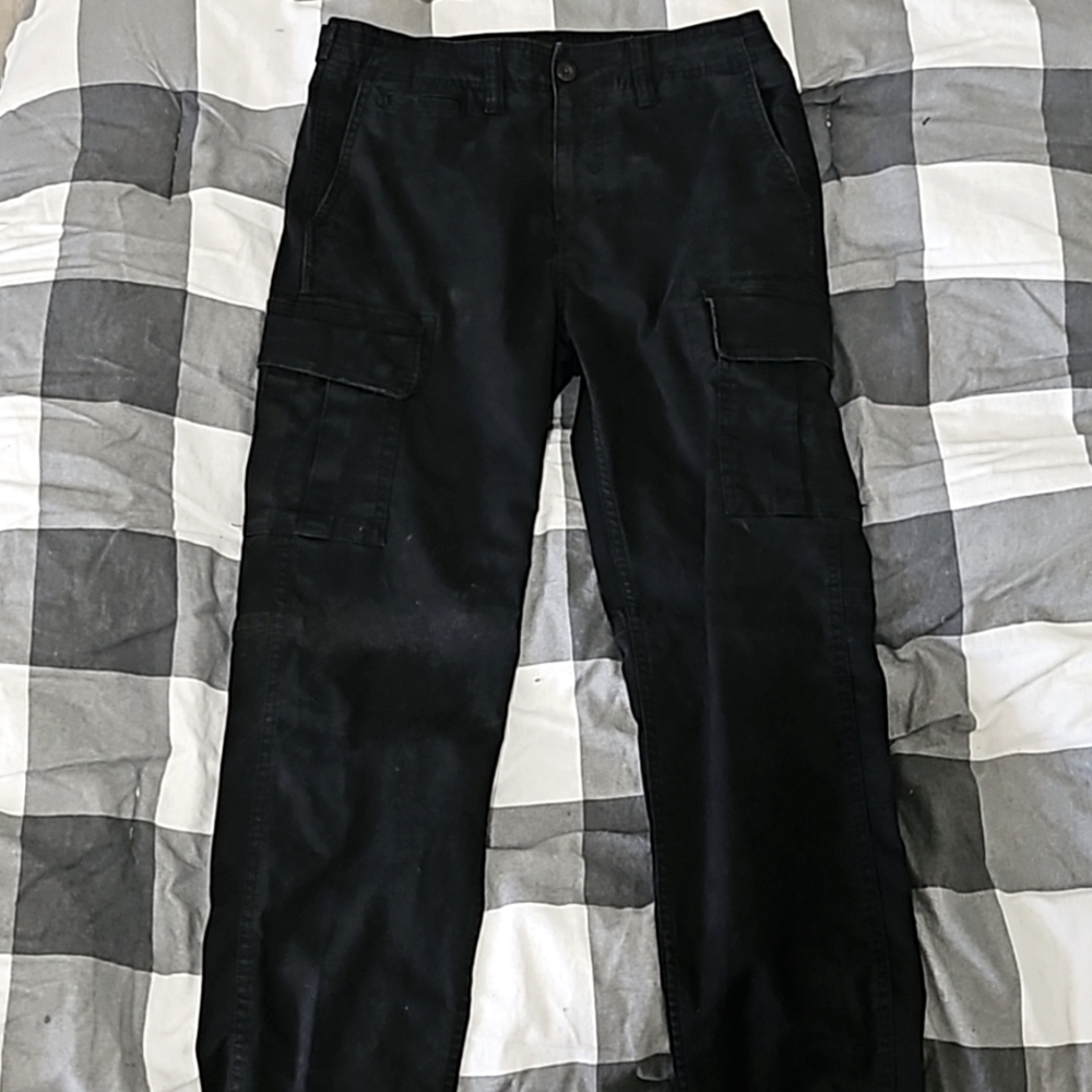 American Eagle Black Cargo Flex Joggers. Mens size 30Wx32L Like new.